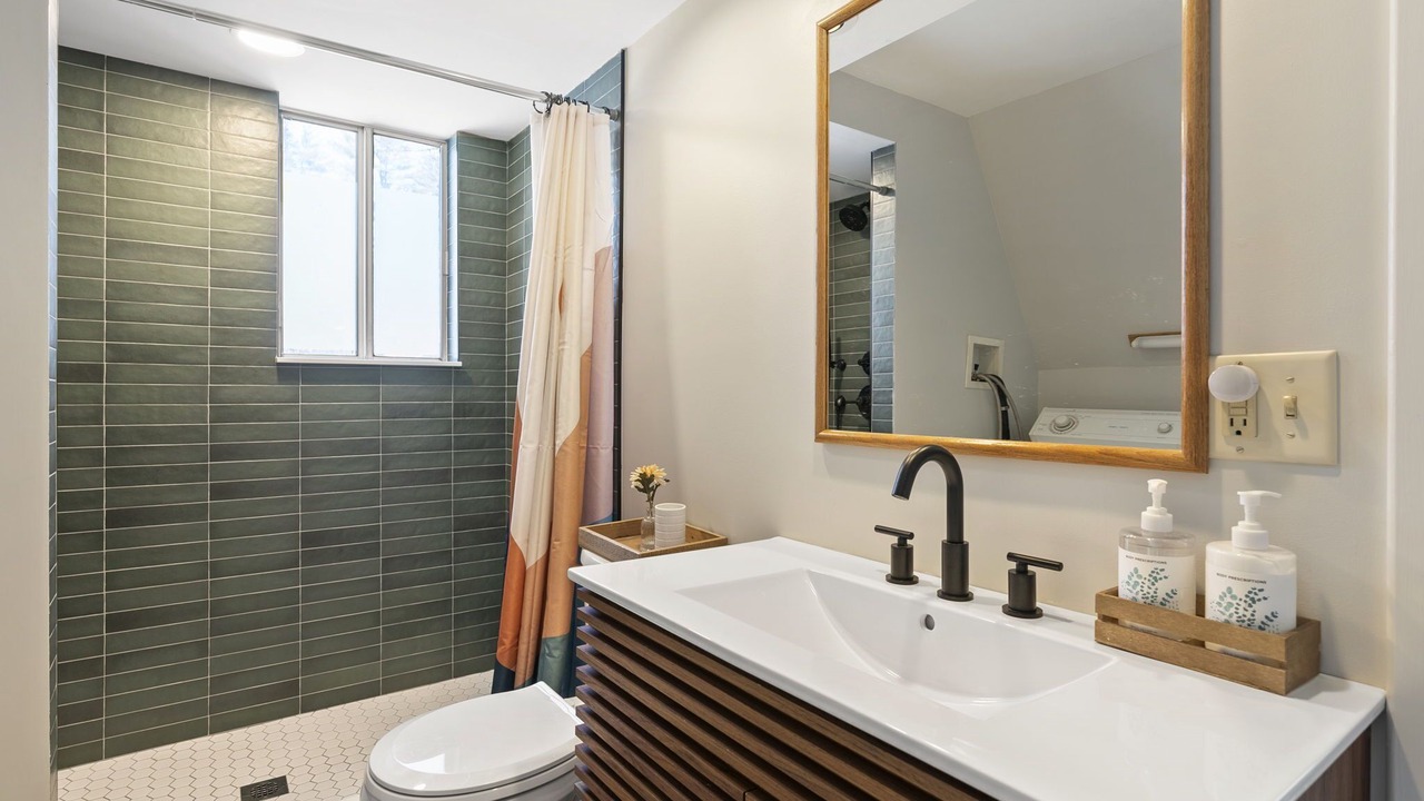 Photo of Bathroom in South Chatham