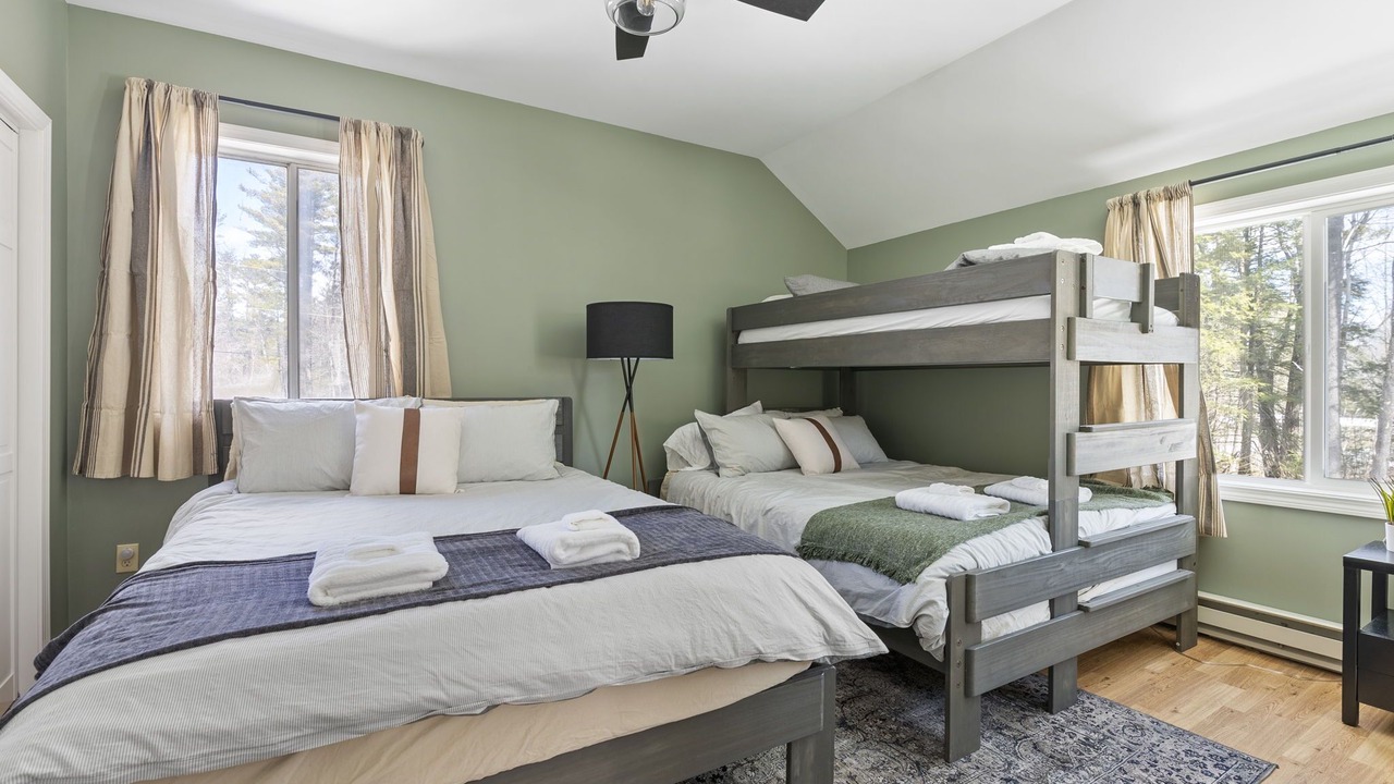 Photo of Bedroom in South Chatham