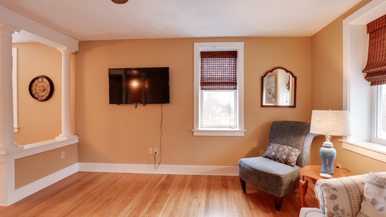 Photo of Livingroom in Himrod