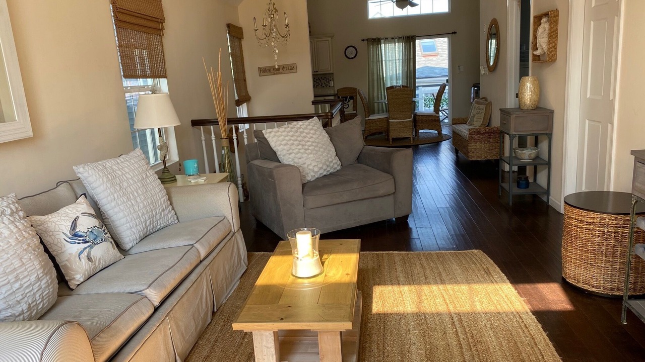 Photo of Livingroom in Long Beach