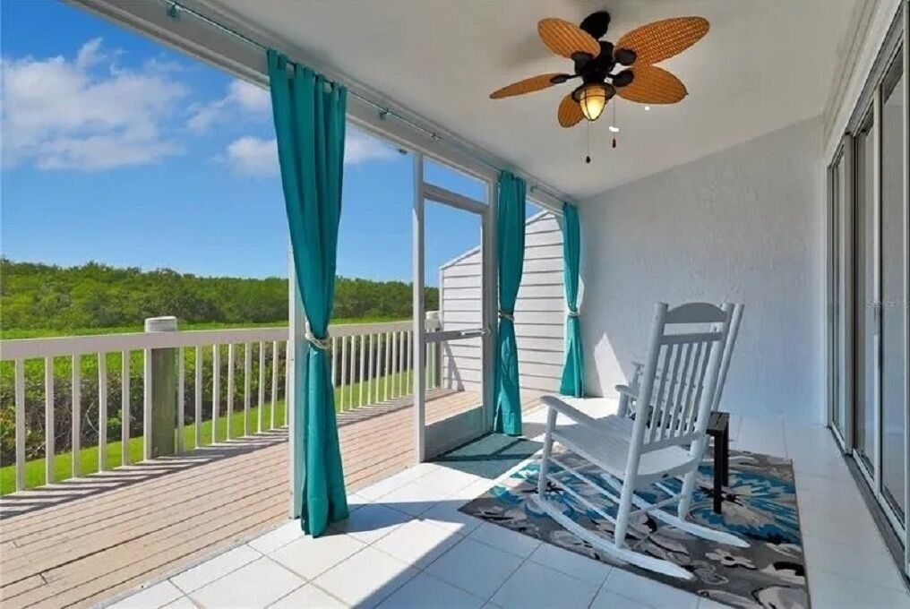 Photo of Patio Balcony in Whitney Beach
