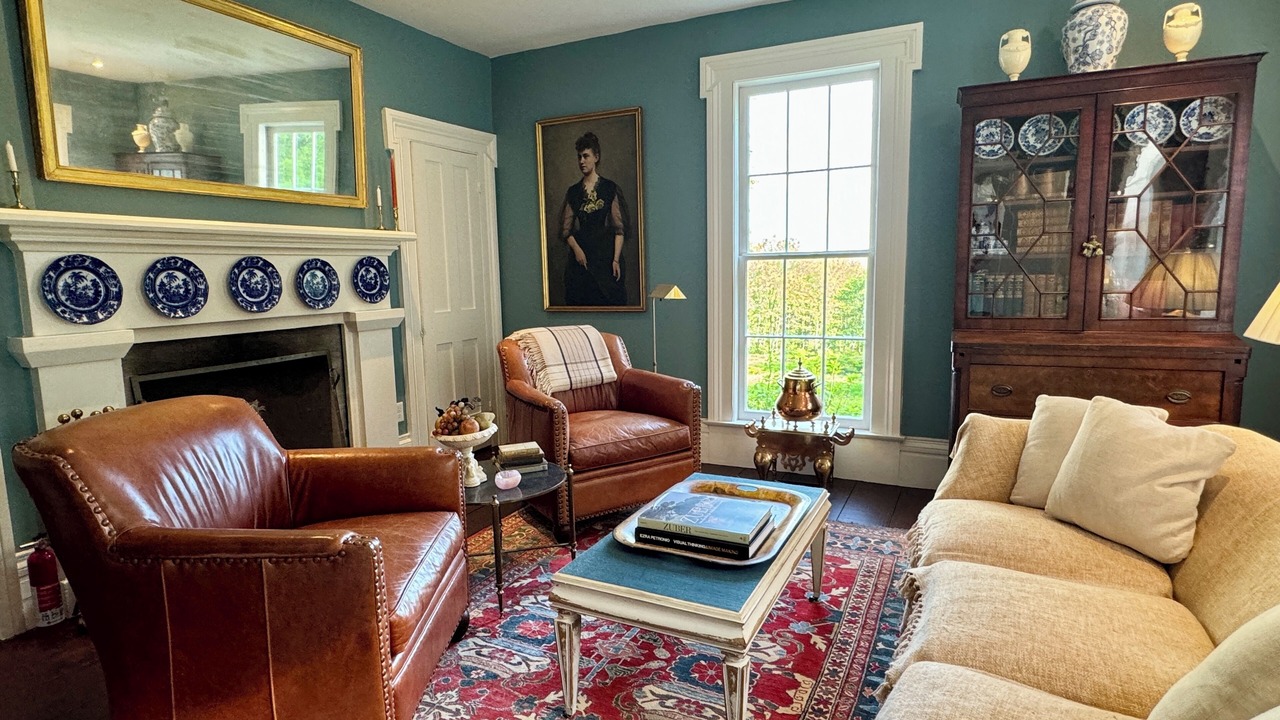 Photo of Livingroom in Middlefield