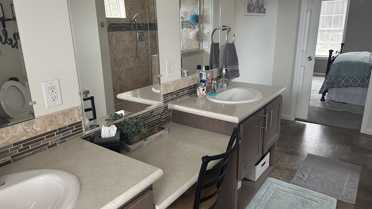 Photo of Bathroom in Watkins Glen