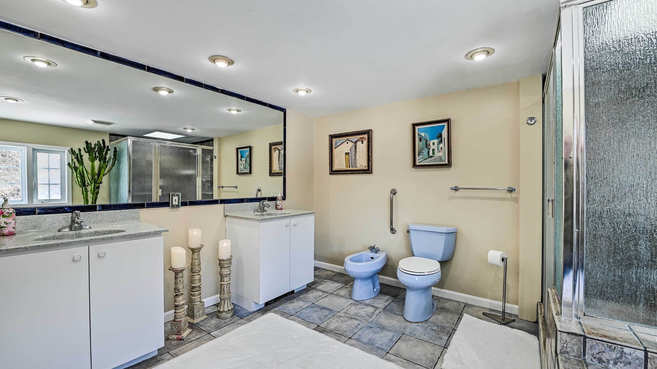 Photo of Bathroom in Town of Conesville