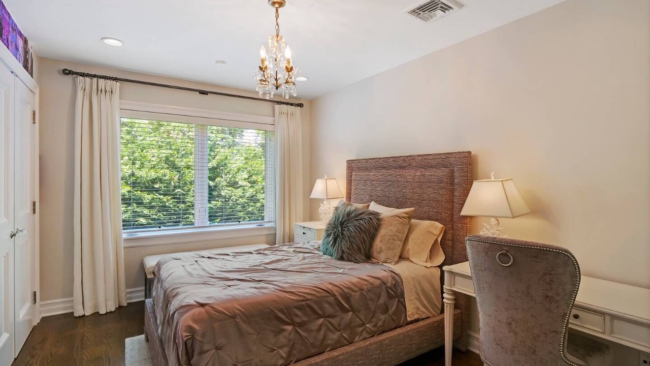 Photo of Bedroom in Shinnecock Hills