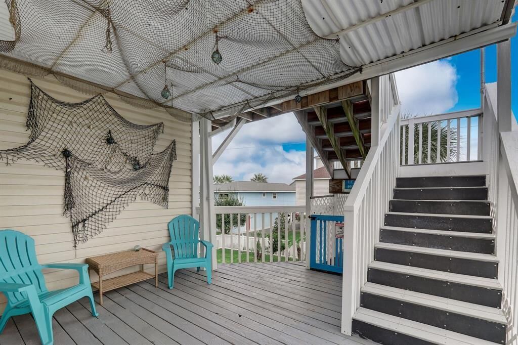 Photo of Patio Balcony in Pirates Beach