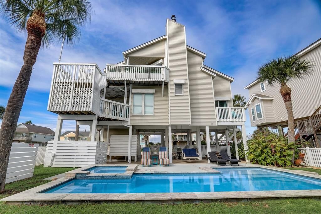 Photo of Outdoor in Pirates Beach