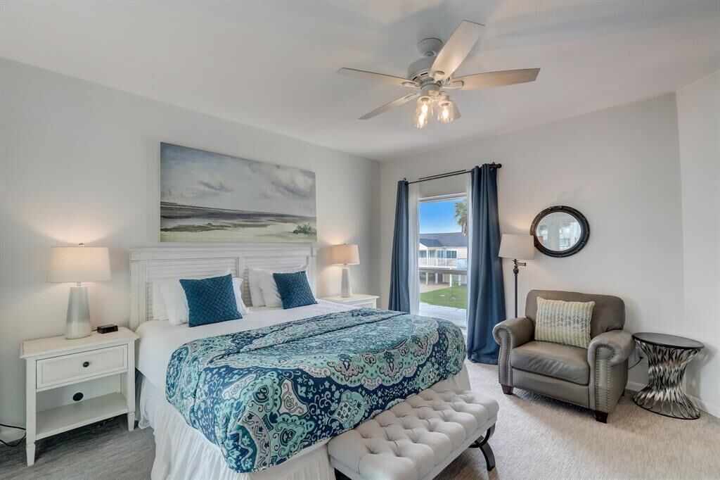 Photo of Bedroom in Pirates Beach