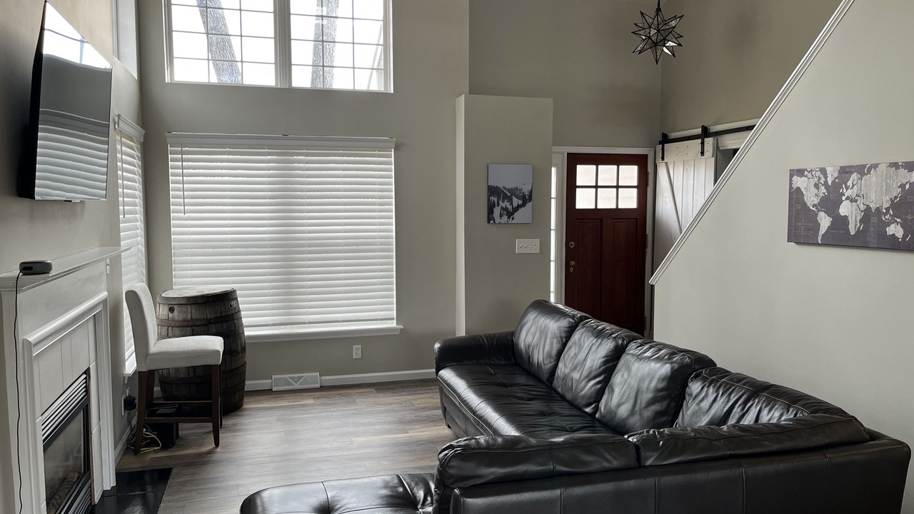 Photo of Livingroom in Geyser Crest