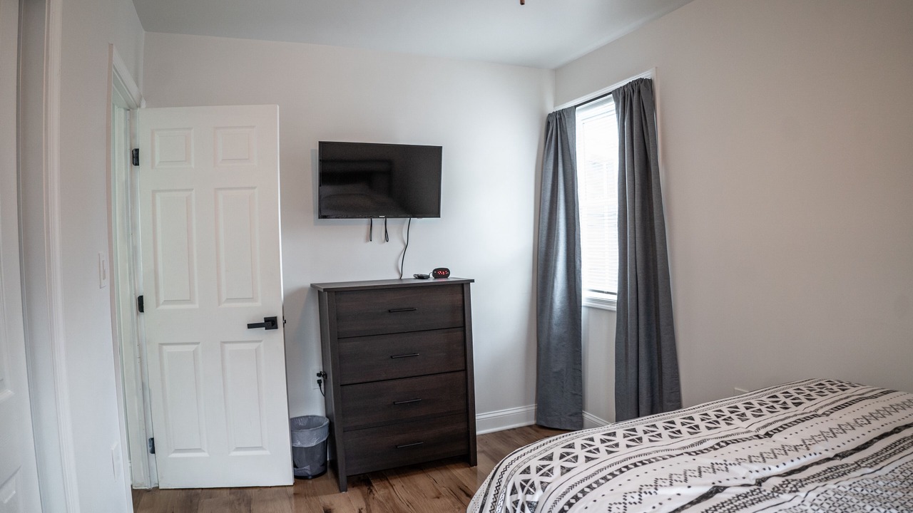 Photo of Bedroom in Seminary Hill