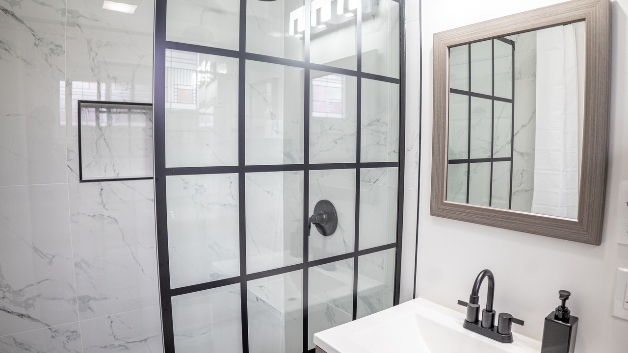 Photo of Bathroom in Seminary Hill