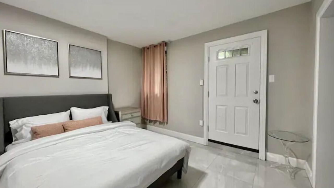 Photo of Bedroom in Albany