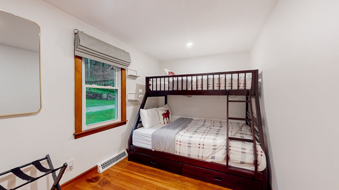 Photo of Bedroom in Bridgewater Corners