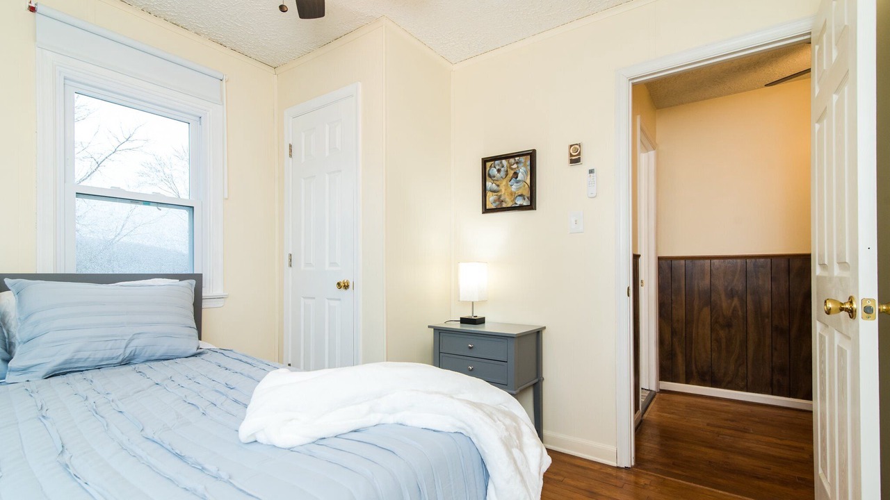 Photo of Bedroom in Harpers Ferry