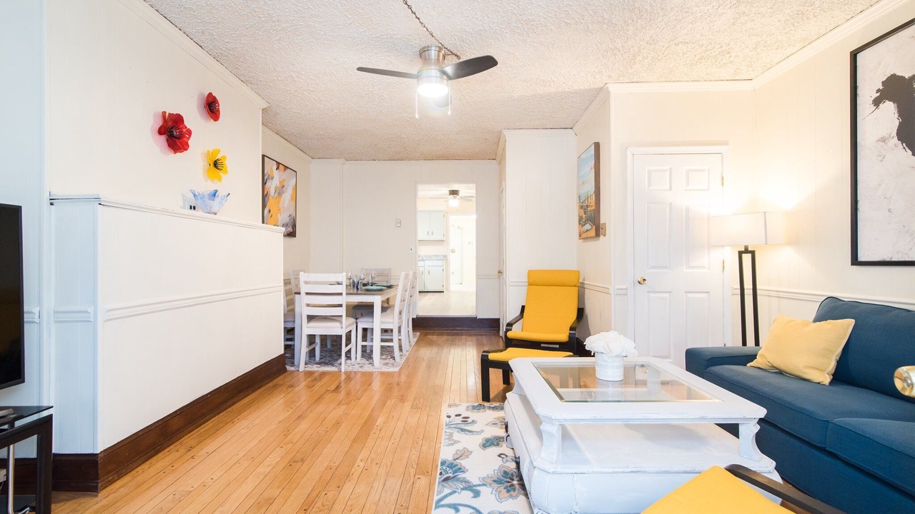 Photo of Livingroom in Harpers Ferry