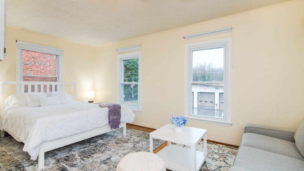 Photo of Bedroom in Harpers Ferry