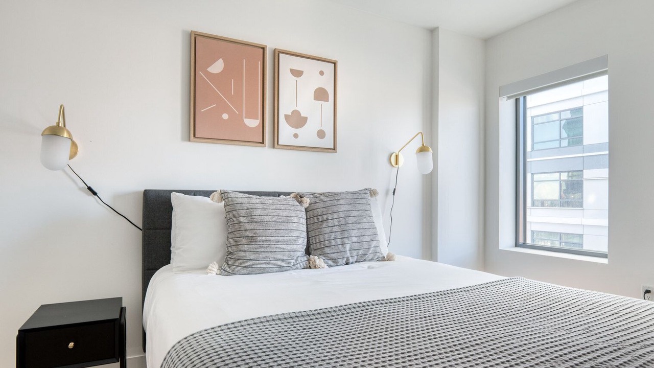 Photo of Bedroom in Fenway–Kenmore