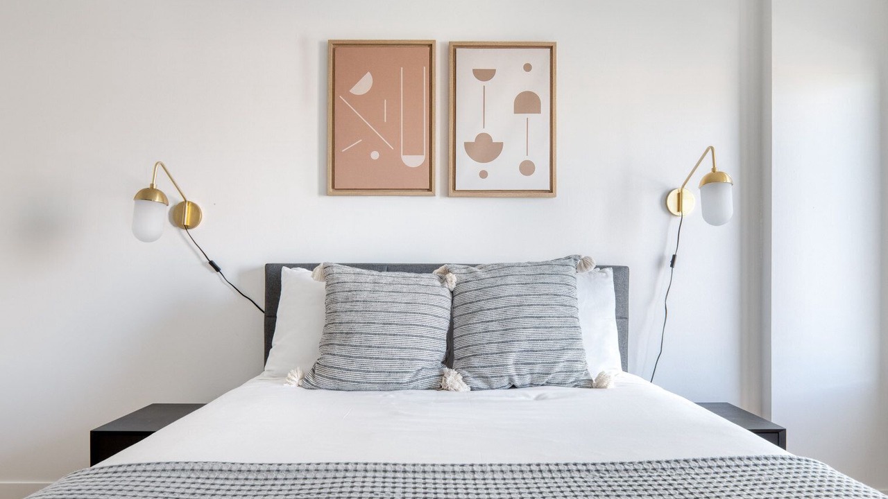 Photo of Bedroom in Fenway–Kenmore
