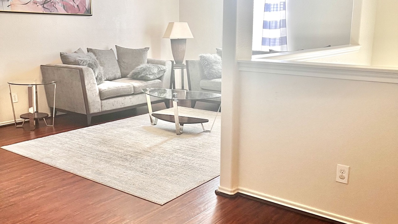 Photo of Livingroom in Southbelt/Ellington