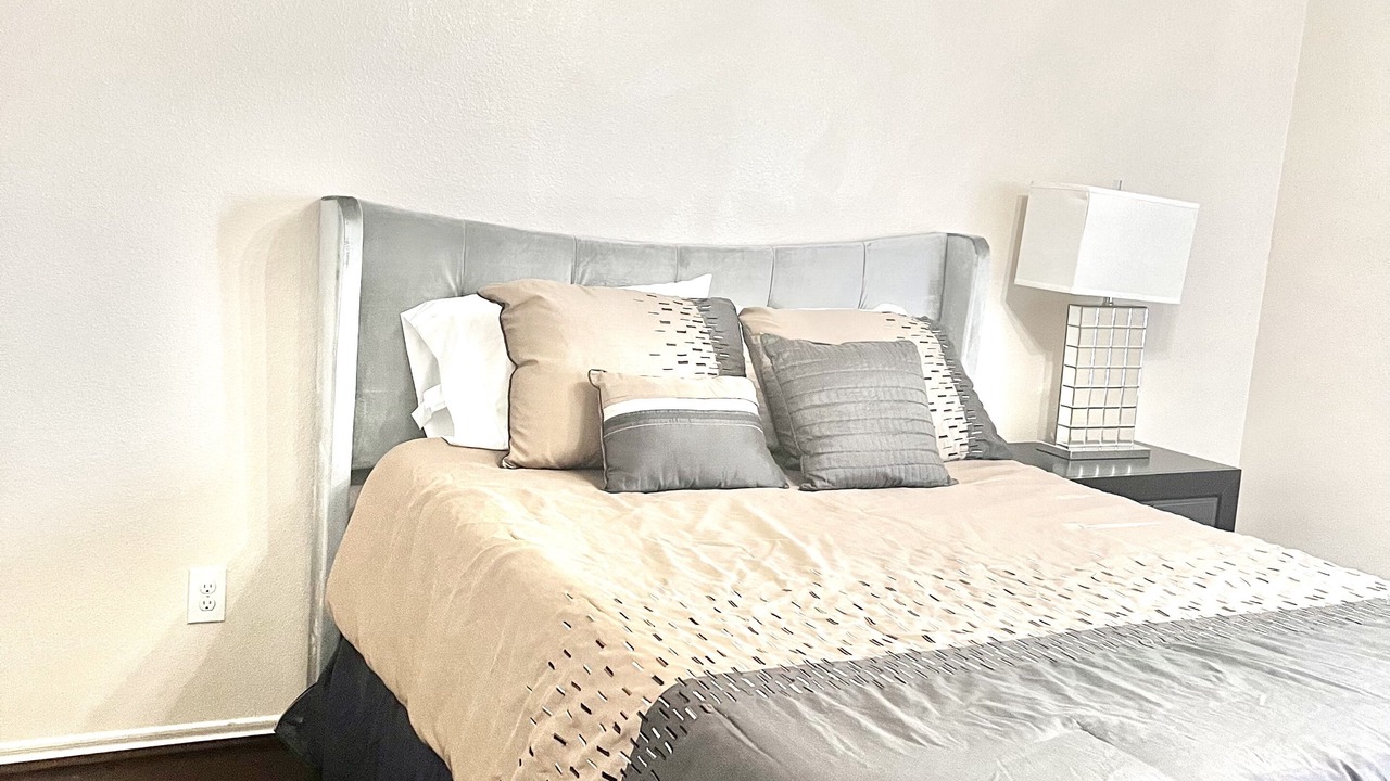 Photo of Bedroom in Southbelt/Ellington