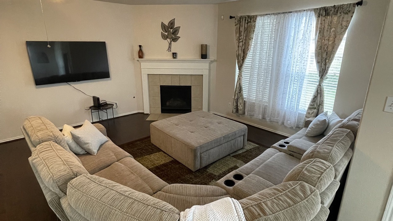 Photo of Livingroom in Southbelt/Ellington