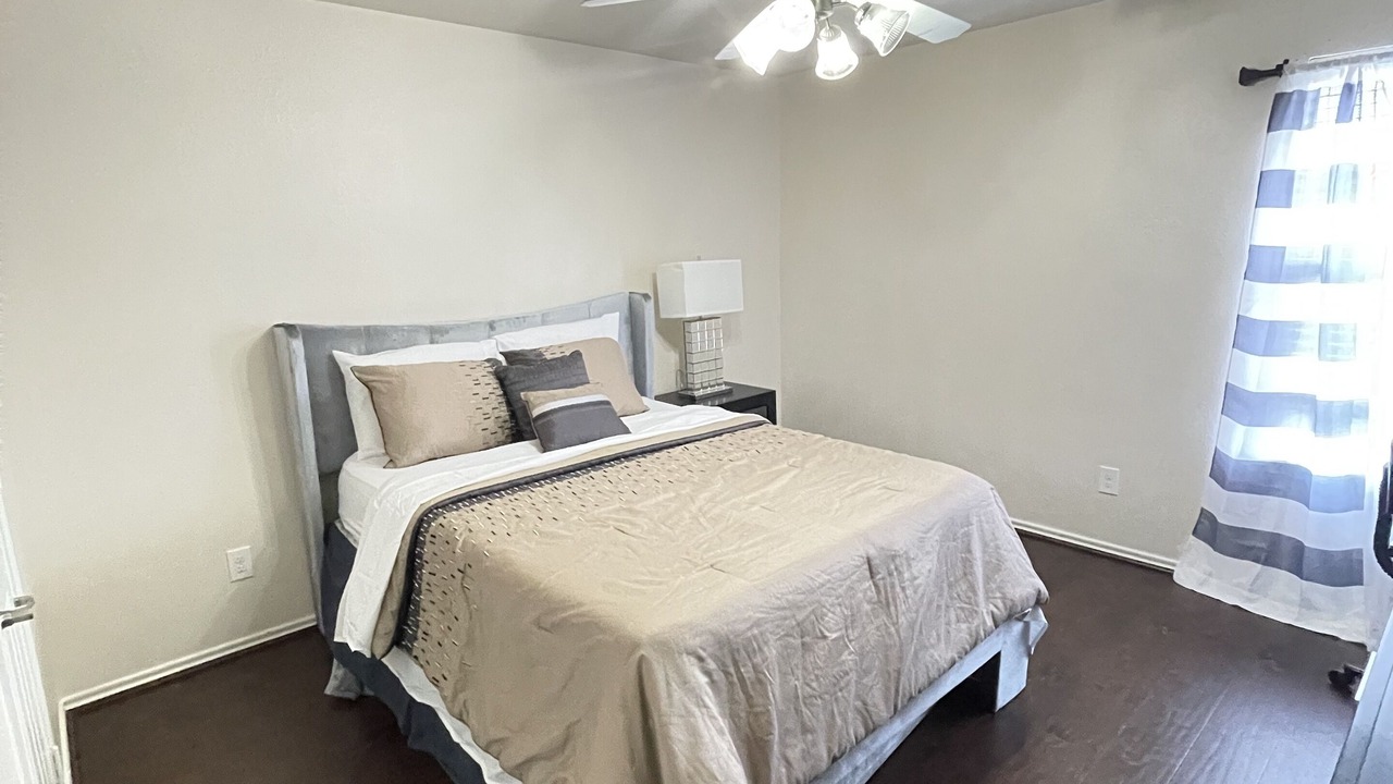 Photo of Bedroom in Southbelt/Ellington