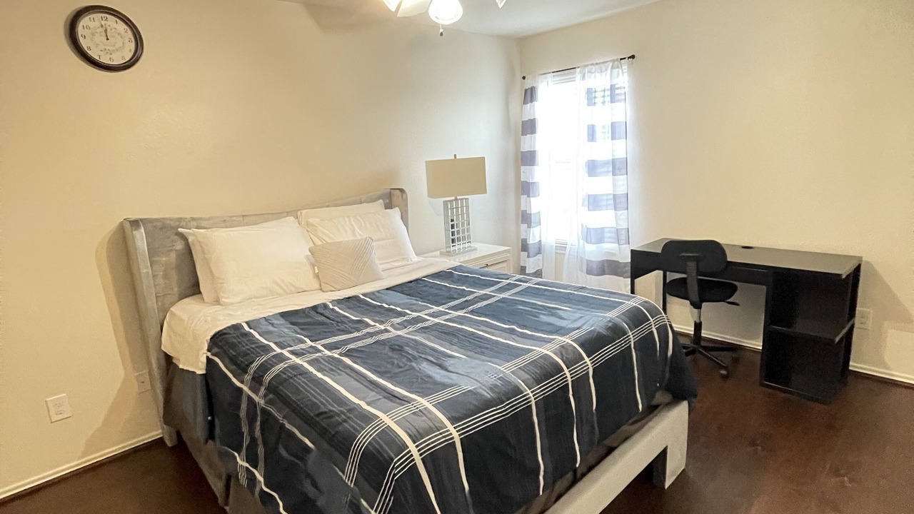 Photo of Bedroom in Southbelt/Ellington