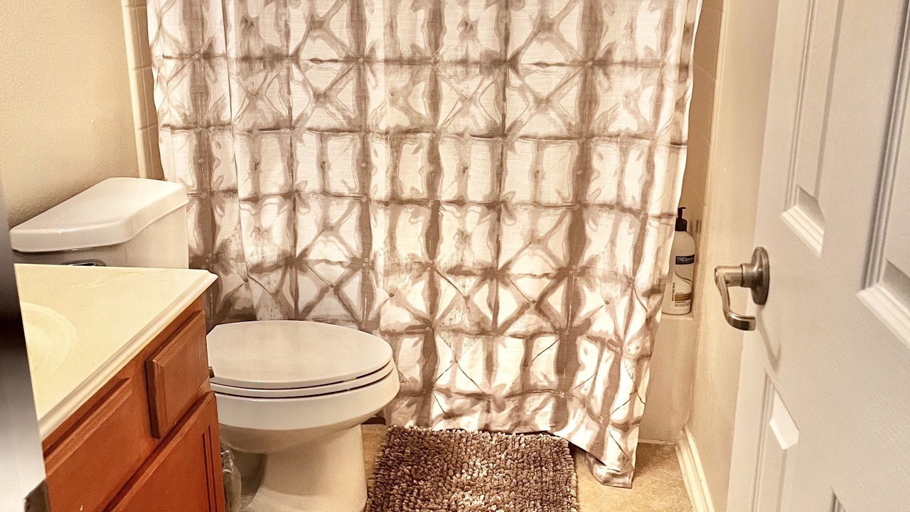 Photo of Bathroom in Southbelt/Ellington