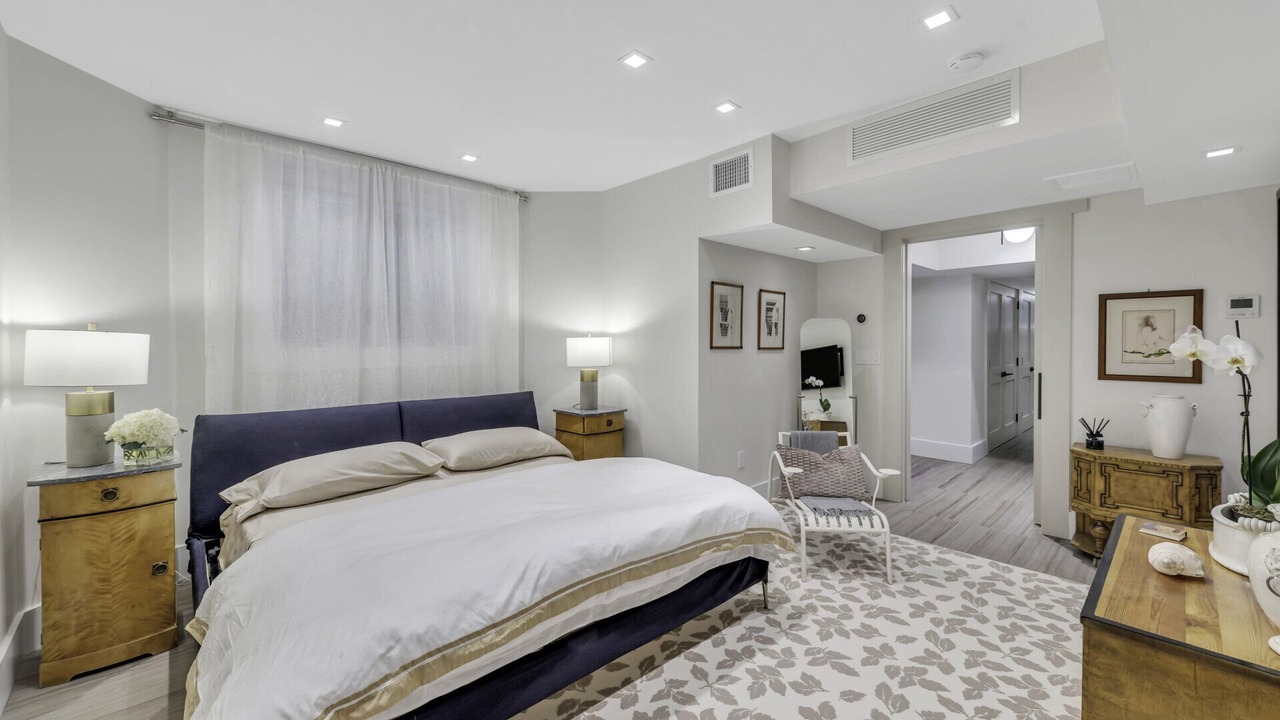 Photo of Bedroom in Village of Southampton