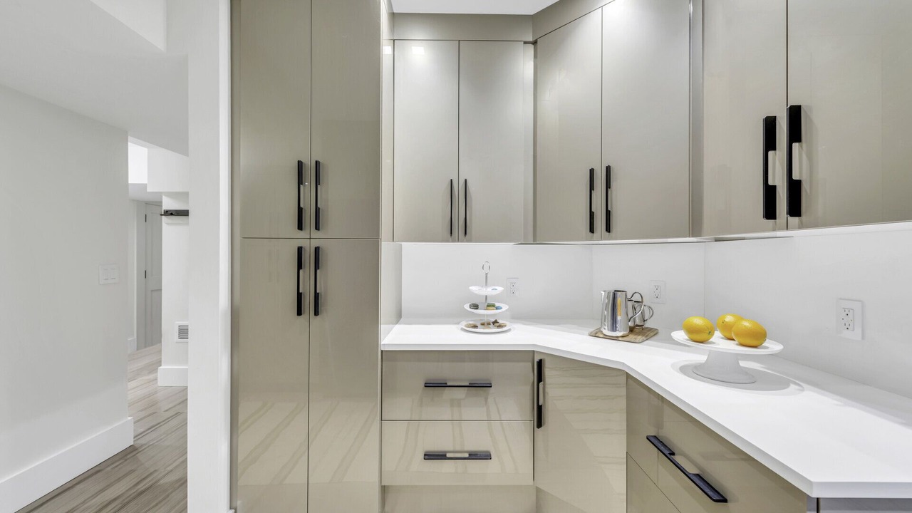 Photo of Kitchen in Village of Southampton