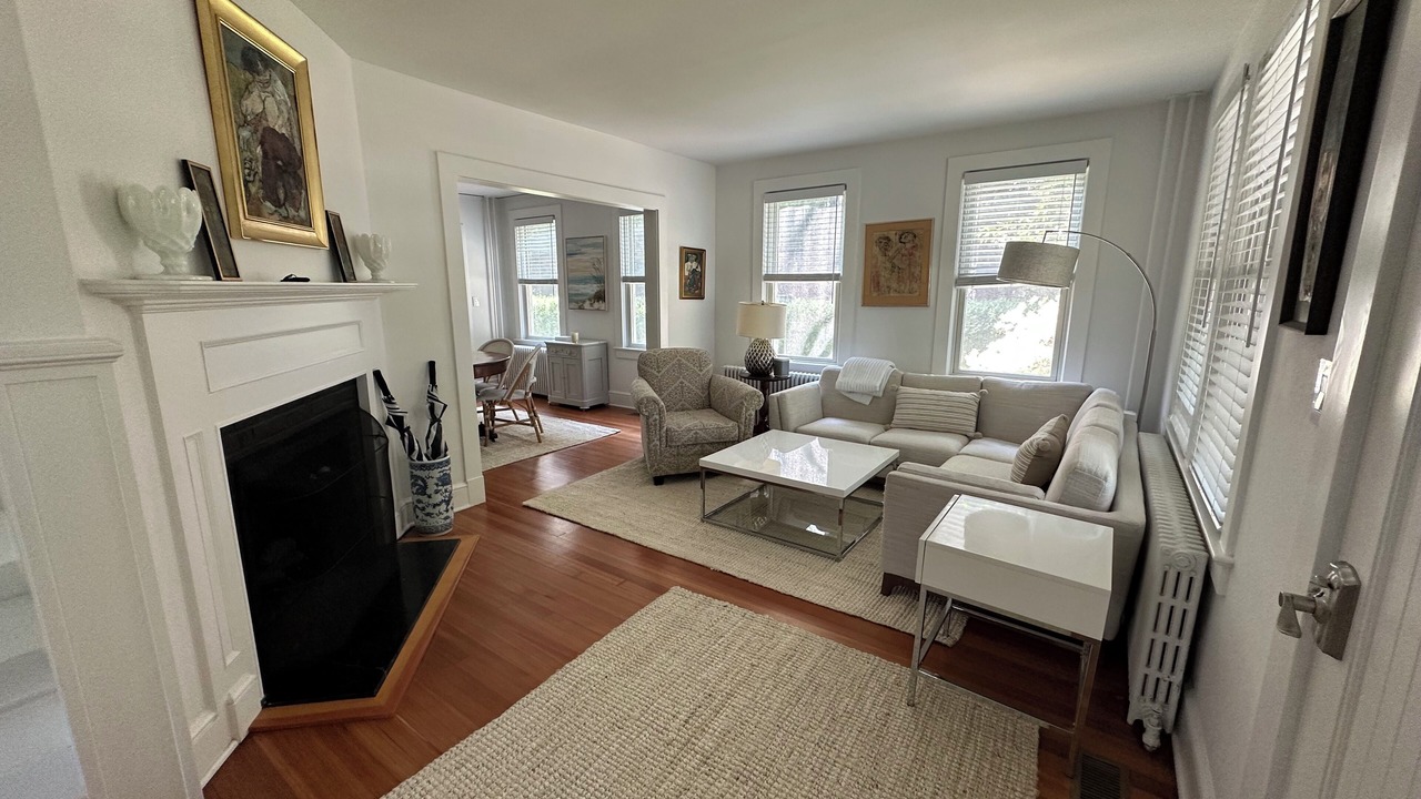 Photo of Livingroom in Egypt Lane Historic District