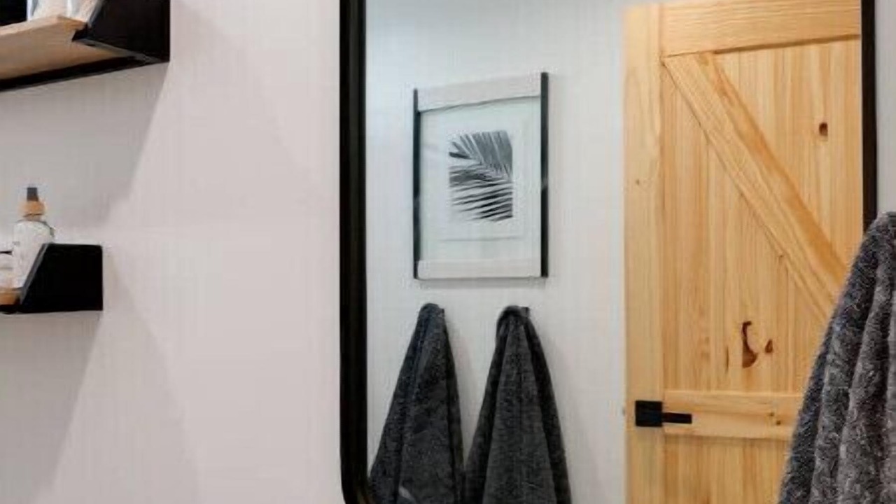 Photo of Bathroom in Town of Veteran