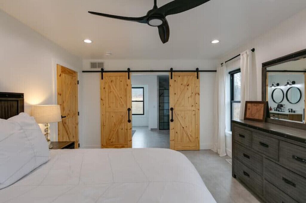 Photo of Bedroom in Town of Veteran