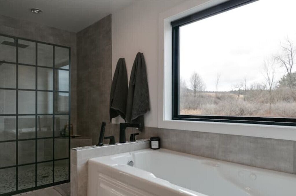 Photo of Bathroom in Town of Veteran