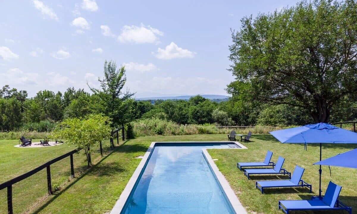 Photo of Outdoor in Stuyvesant