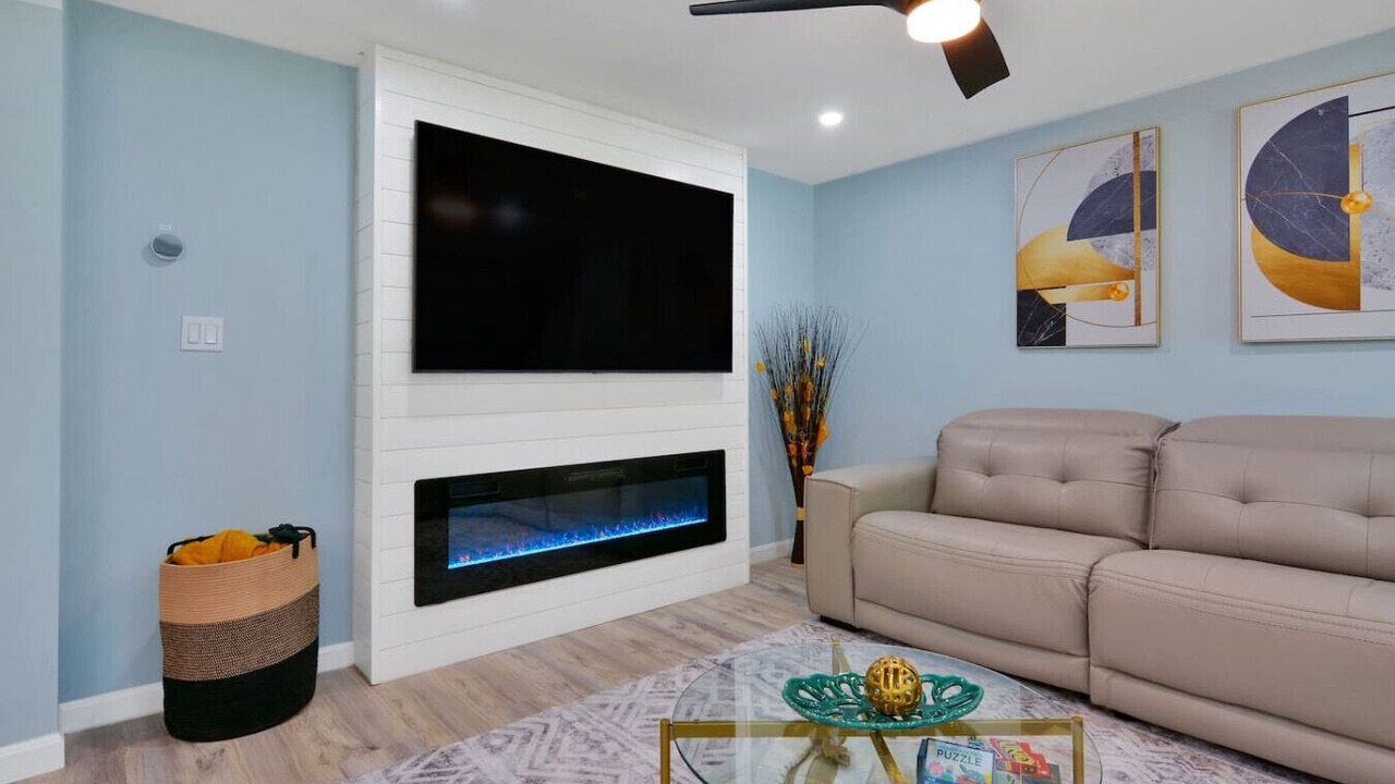 Photo of Livingroom in Methuen