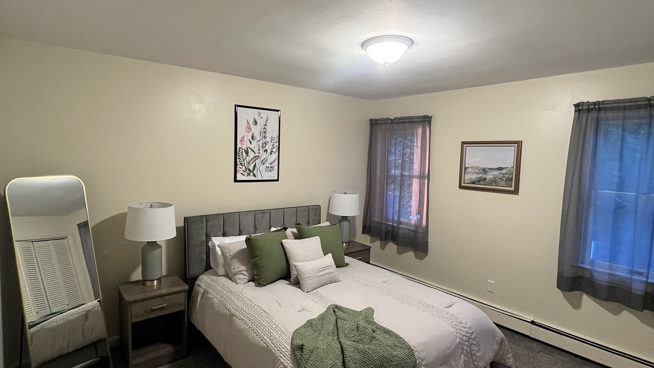 Photo of Bedroom in Town of Owasco