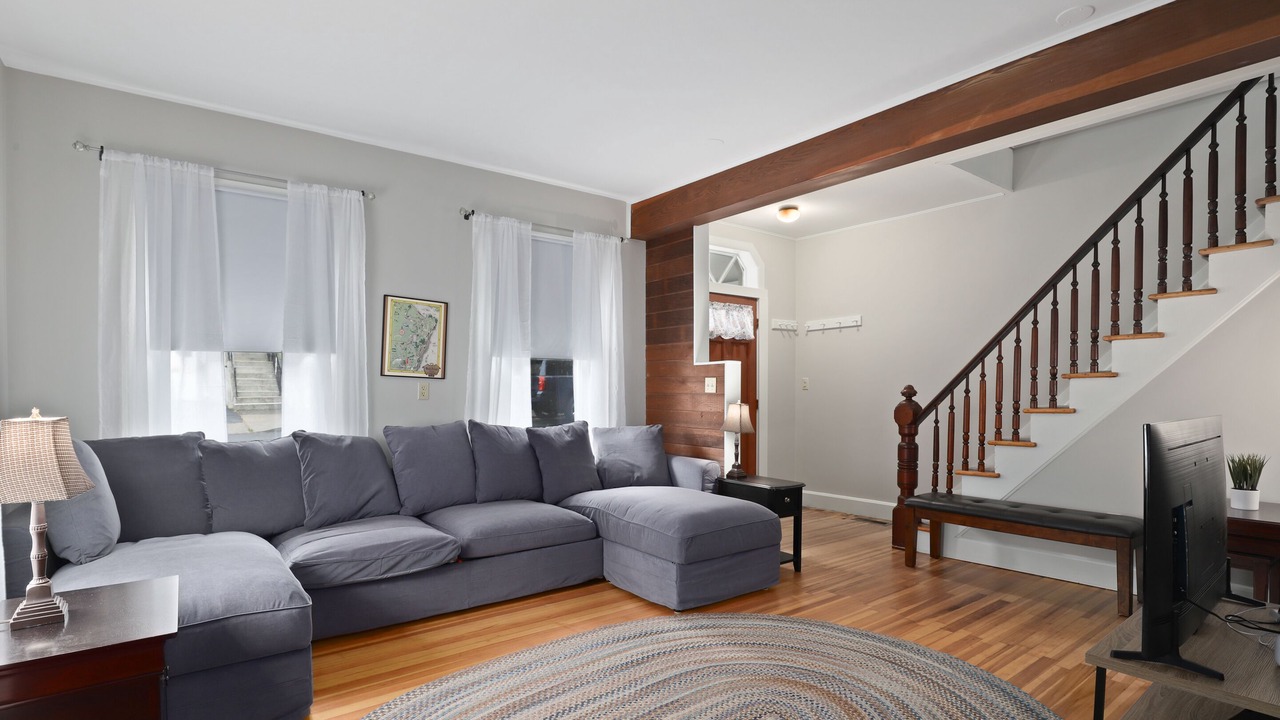 Photo of Livingroom in Highland Falls