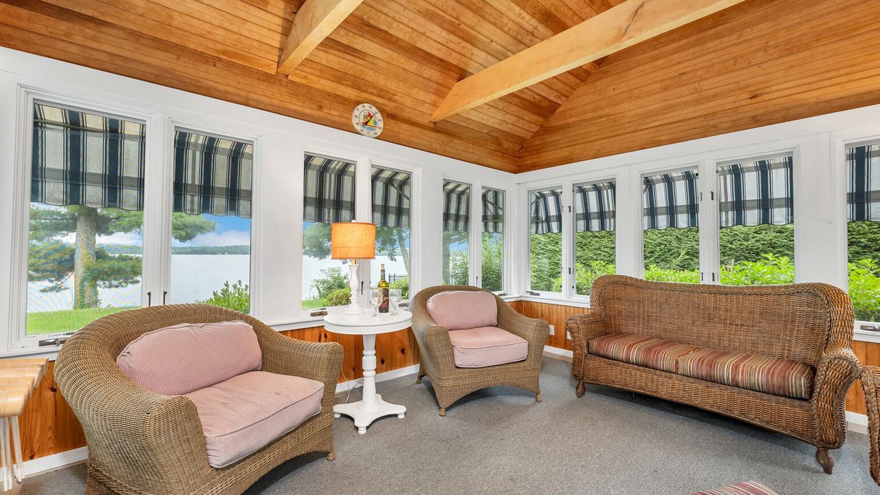 Photo of Livingroom in Melvin Village