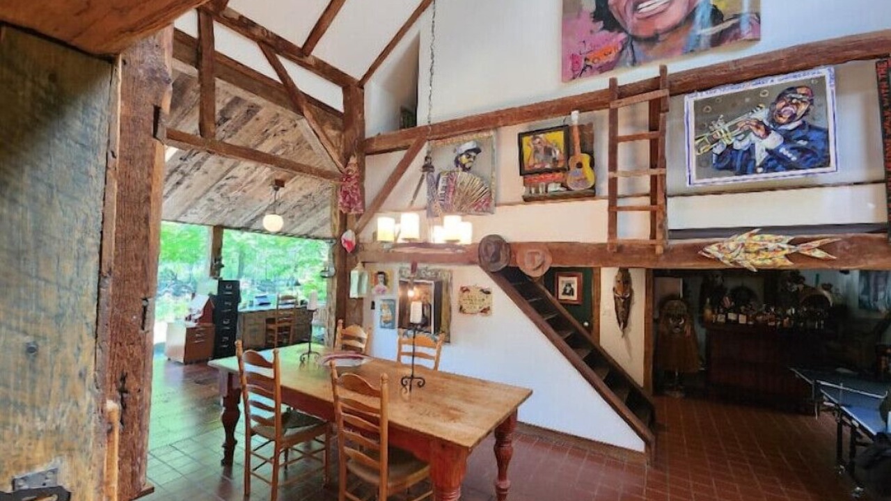 Photo of Livingroom in Pleasant Valley