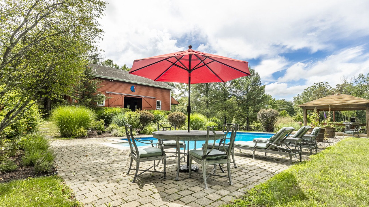 Photo of Outdoor in Pleasant Valley