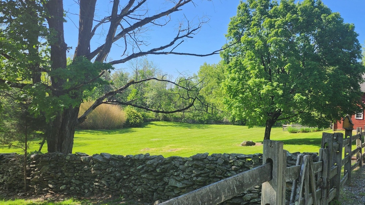 Photo of Outdoor in Pleasant Valley