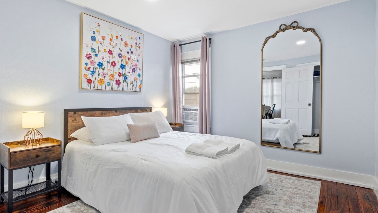 Photo of Bedroom in Ithaca