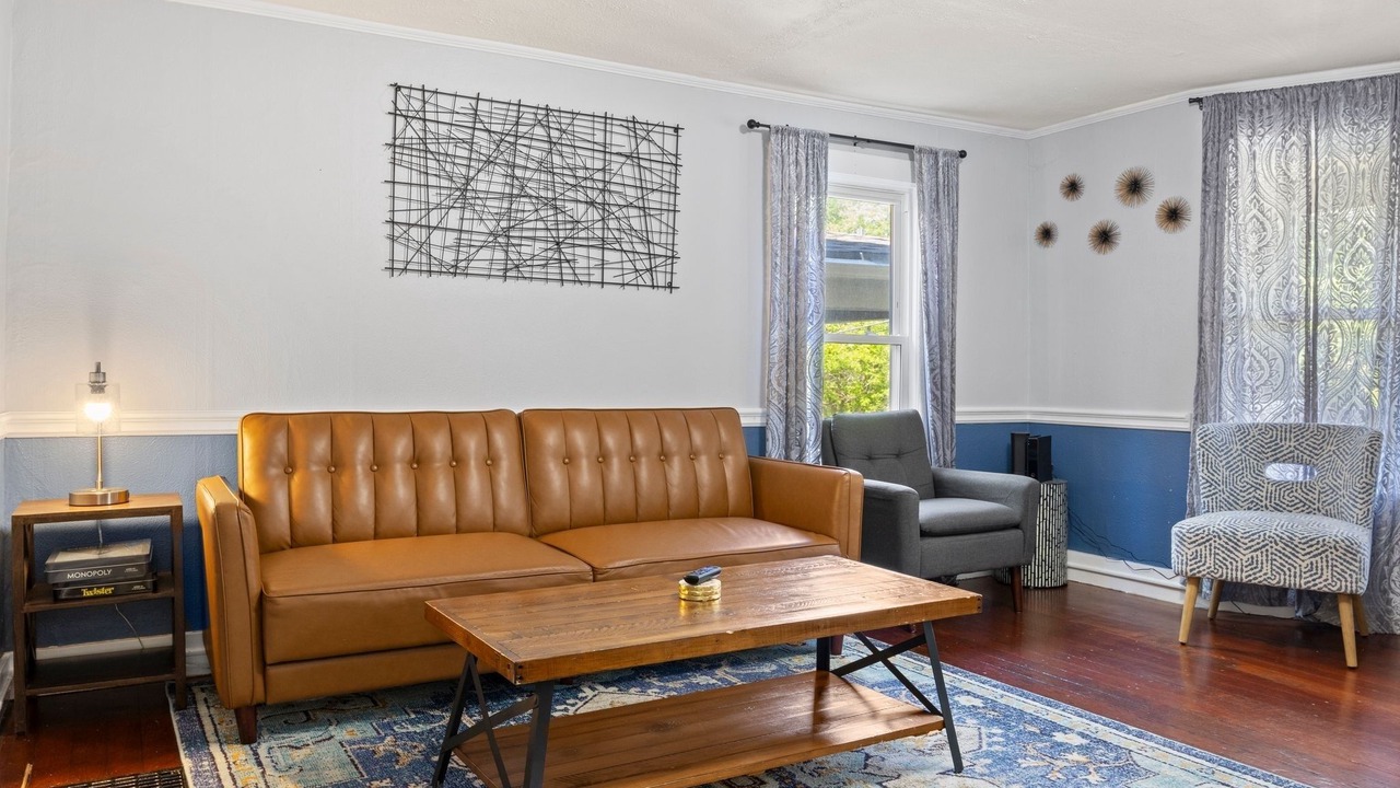 Photo of Livingroom in Ithaca