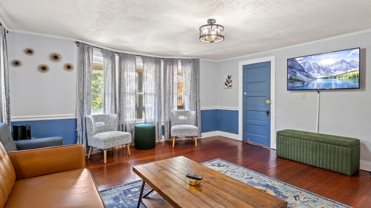 Photo of Livingroom in Ithaca