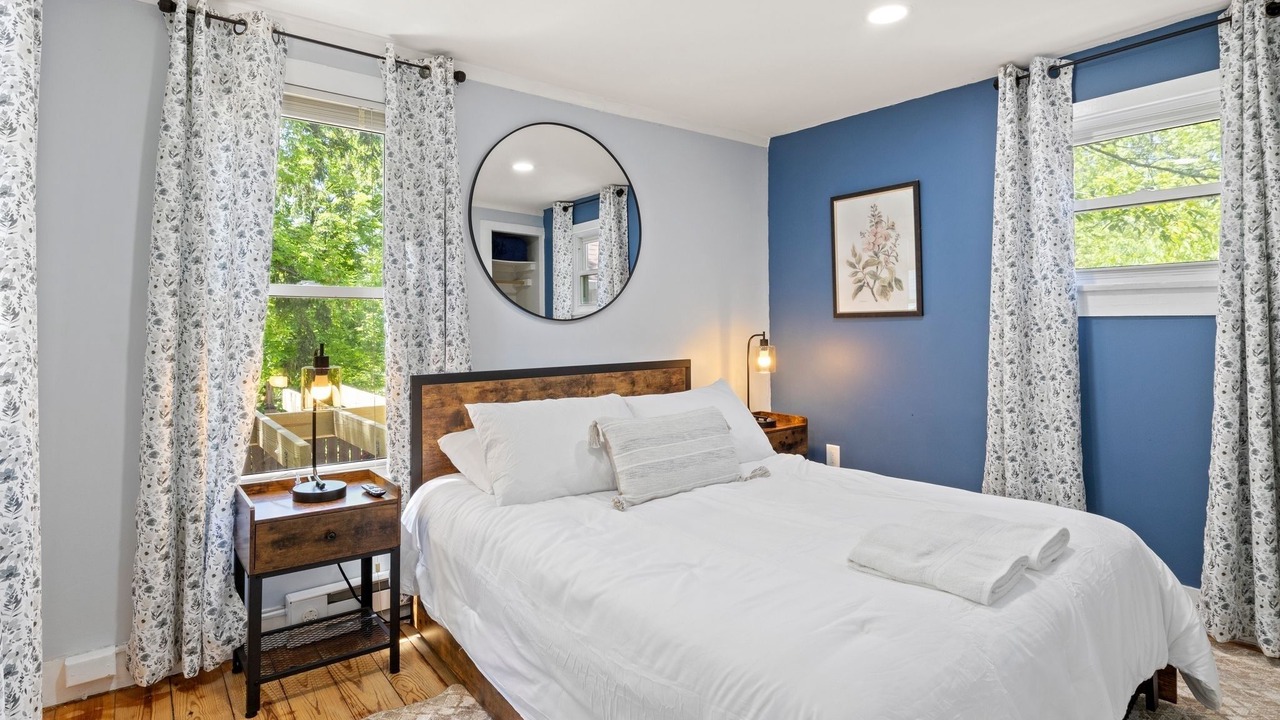 Photo of Bedroom in Ithaca