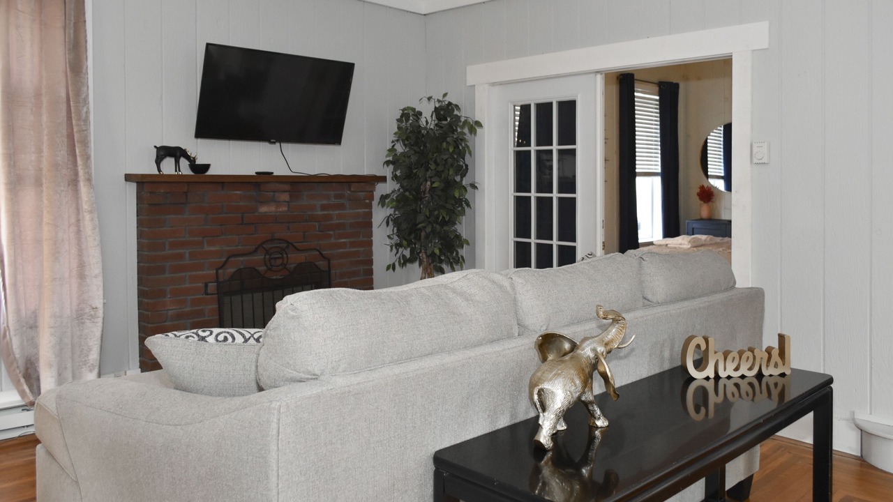 Photo of Livingroom in Watkins Glen