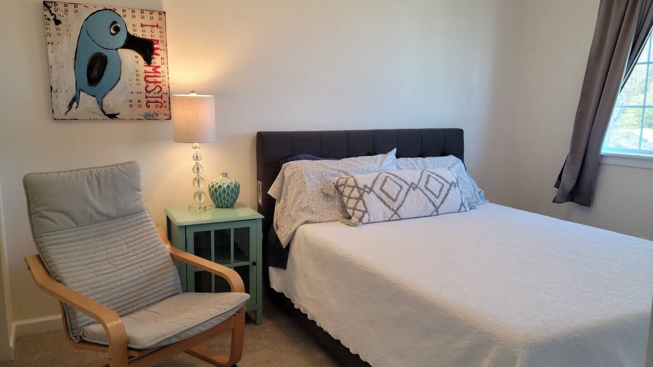 Photo of Bedroom in Redmond