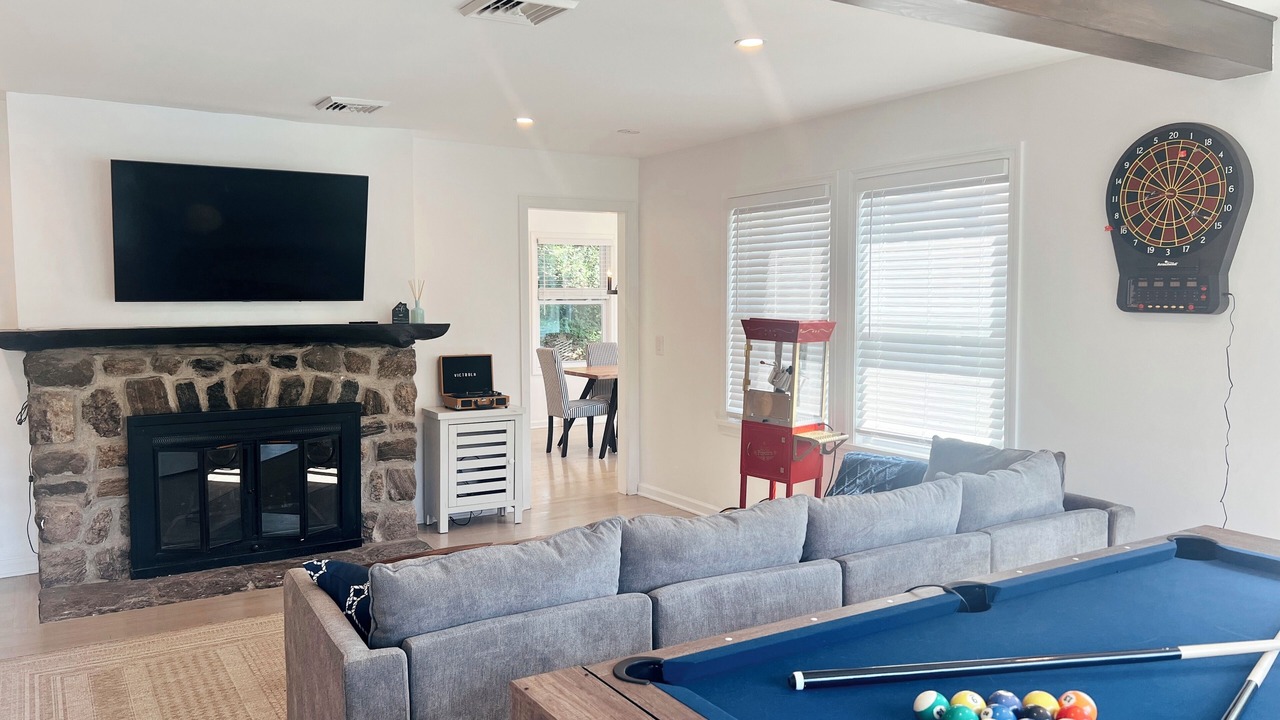 Photo of Livingroom in New Fairfield