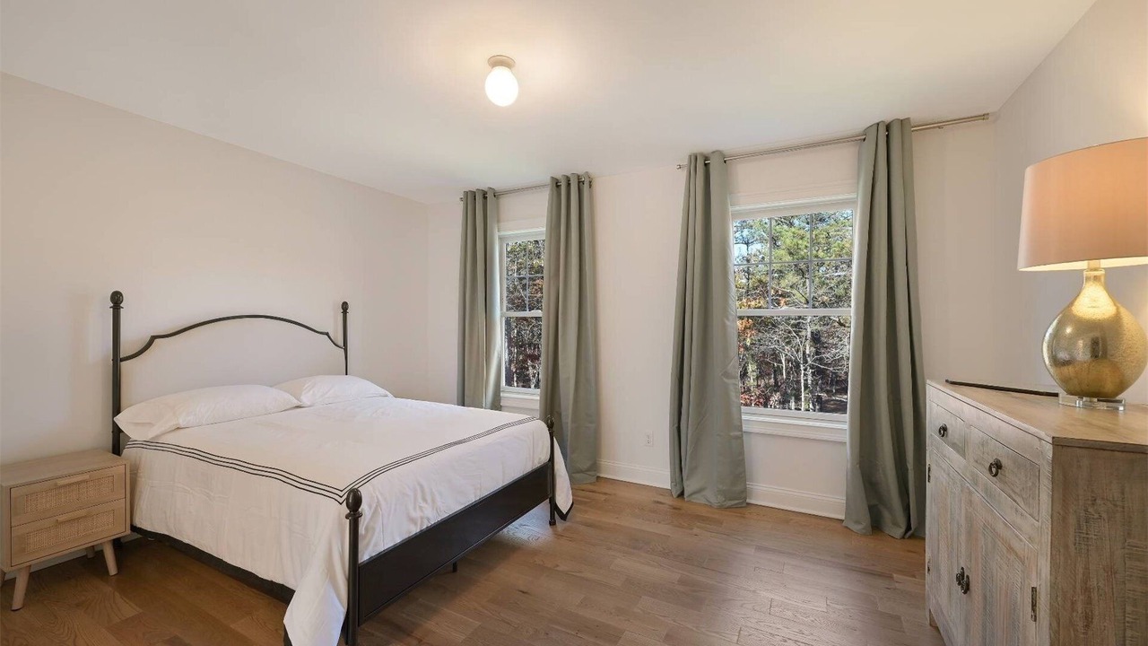 Photo of Bedroom in East Quogue